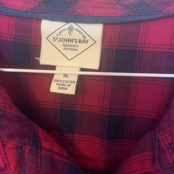 Ladies top - Picture 2 of 7